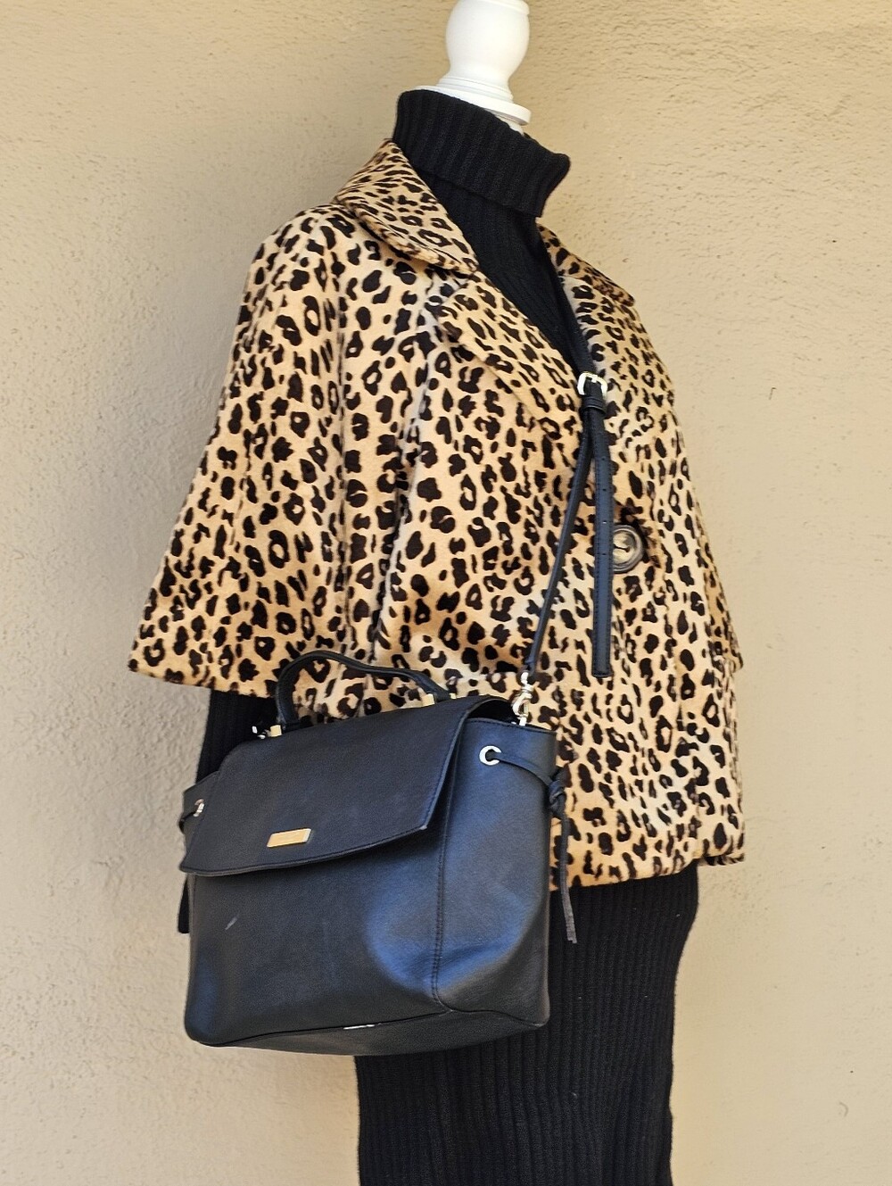Kate Spade Crossbody Laurel Way Lilah Bag In Black Saffiano Leather